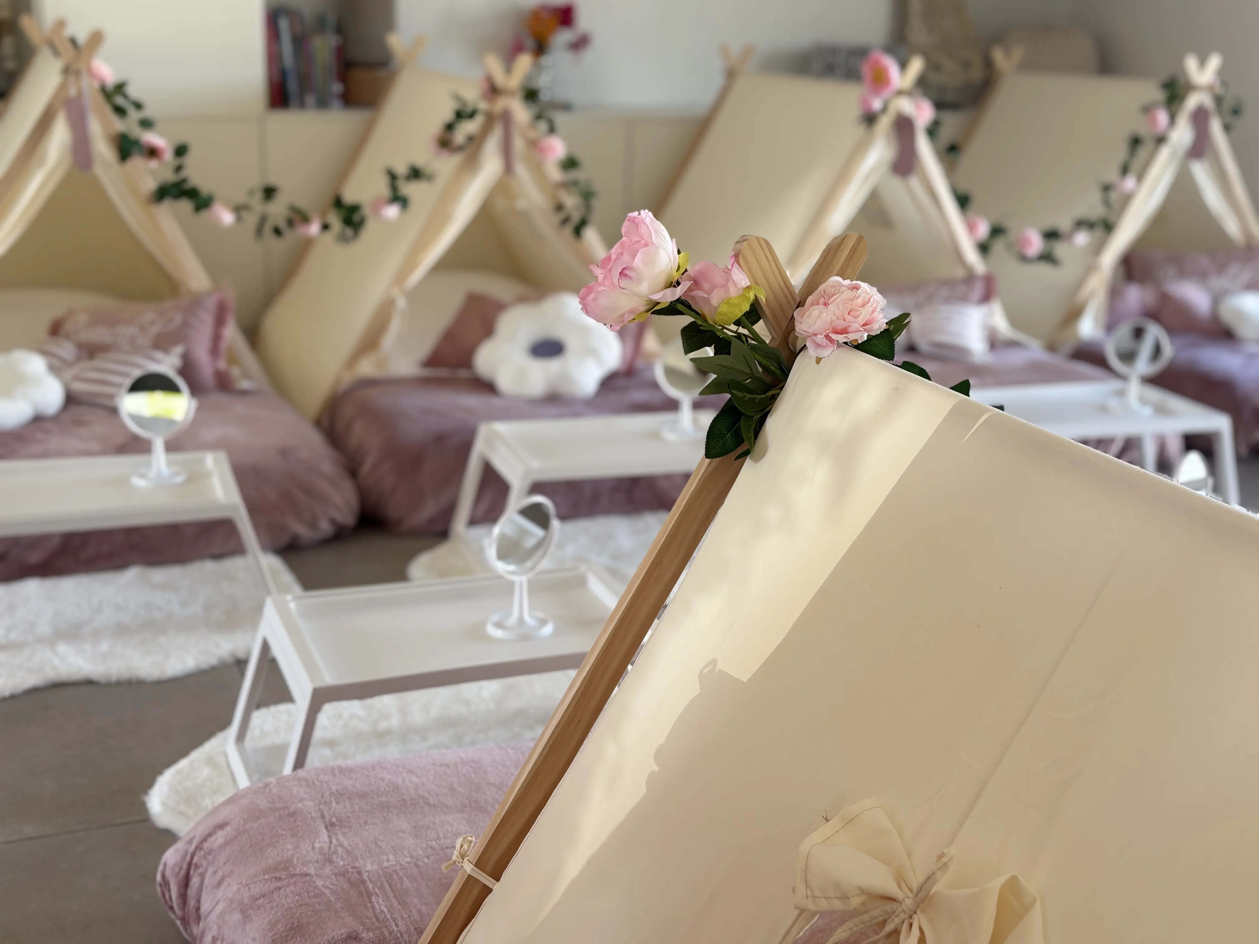 tipis-soiree-pyjama-montpellier-theme-feu-de-camp