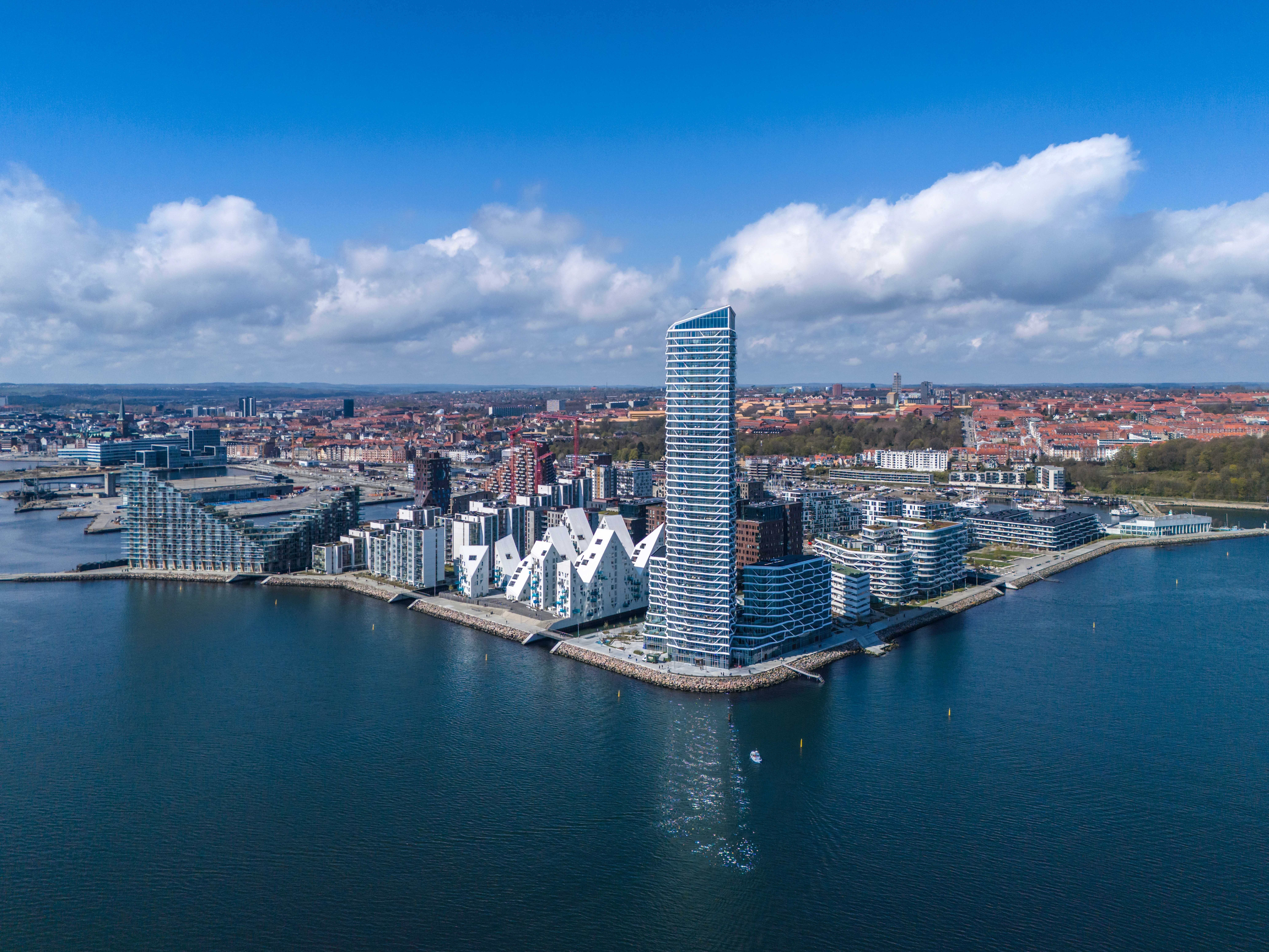 MO Scandinavia laser production