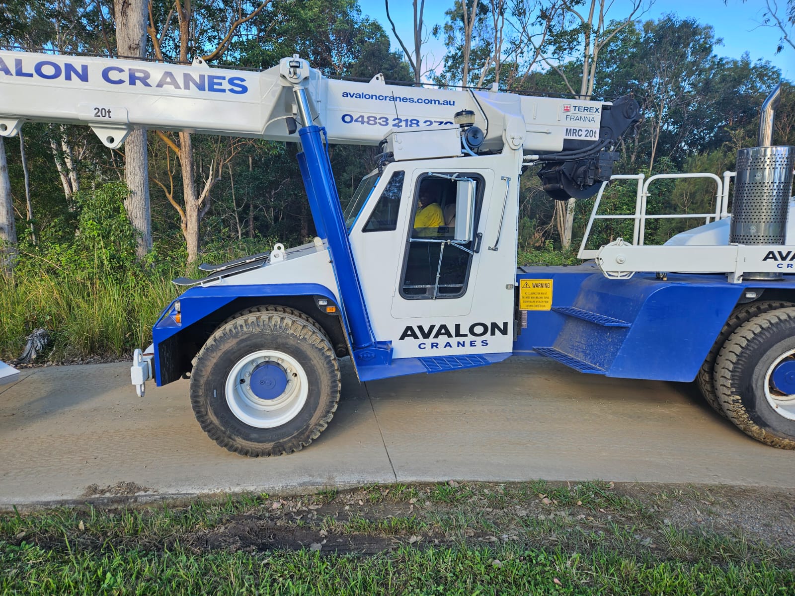 North Lakes Crane Hire