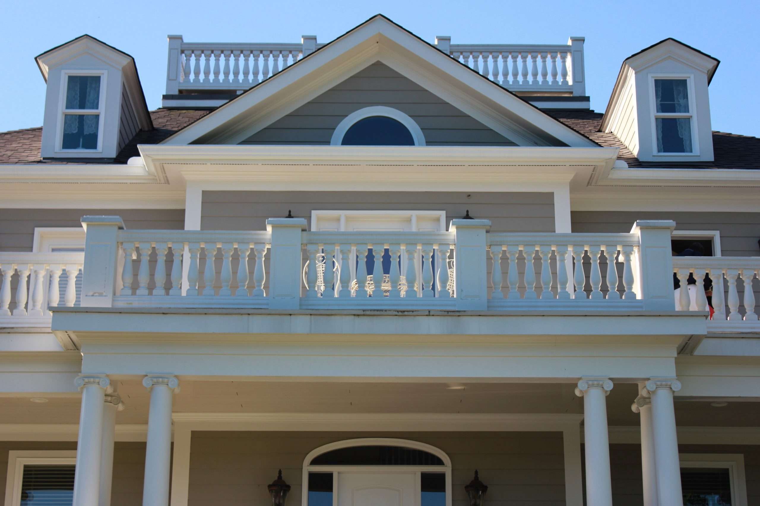 polyurethane cornice