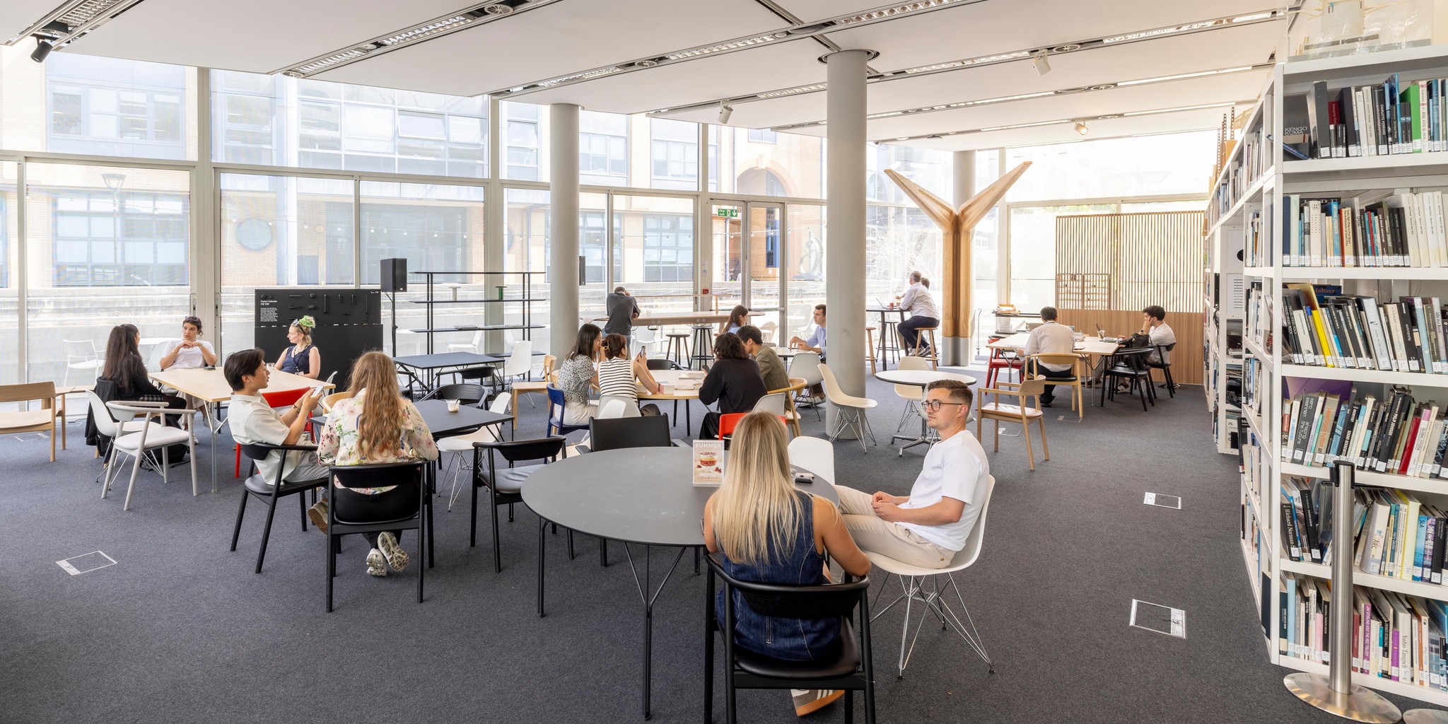 The Foster + Partners Hub events space & breakout working area.