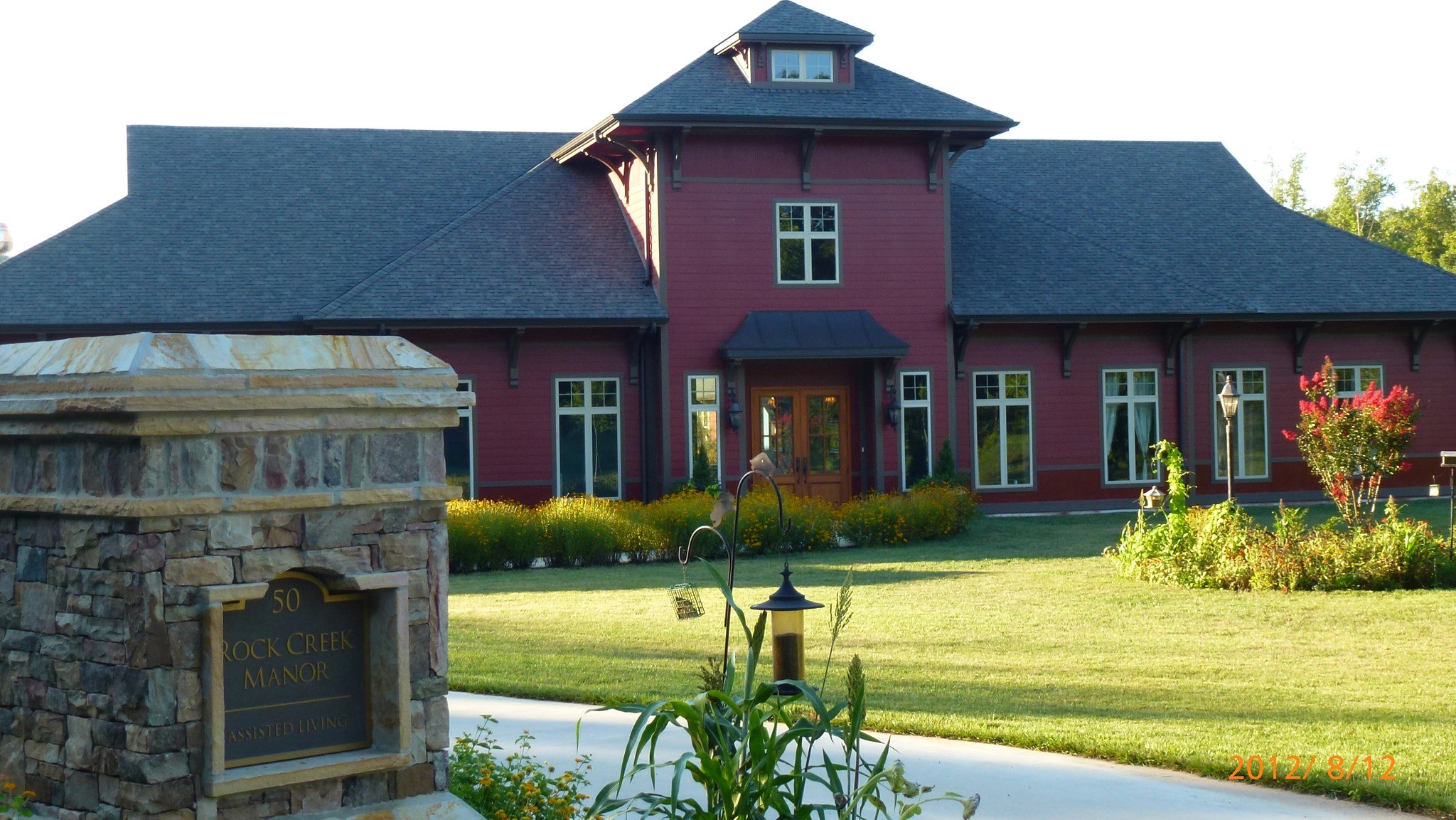 Rock Creek Manor Sign and Building
