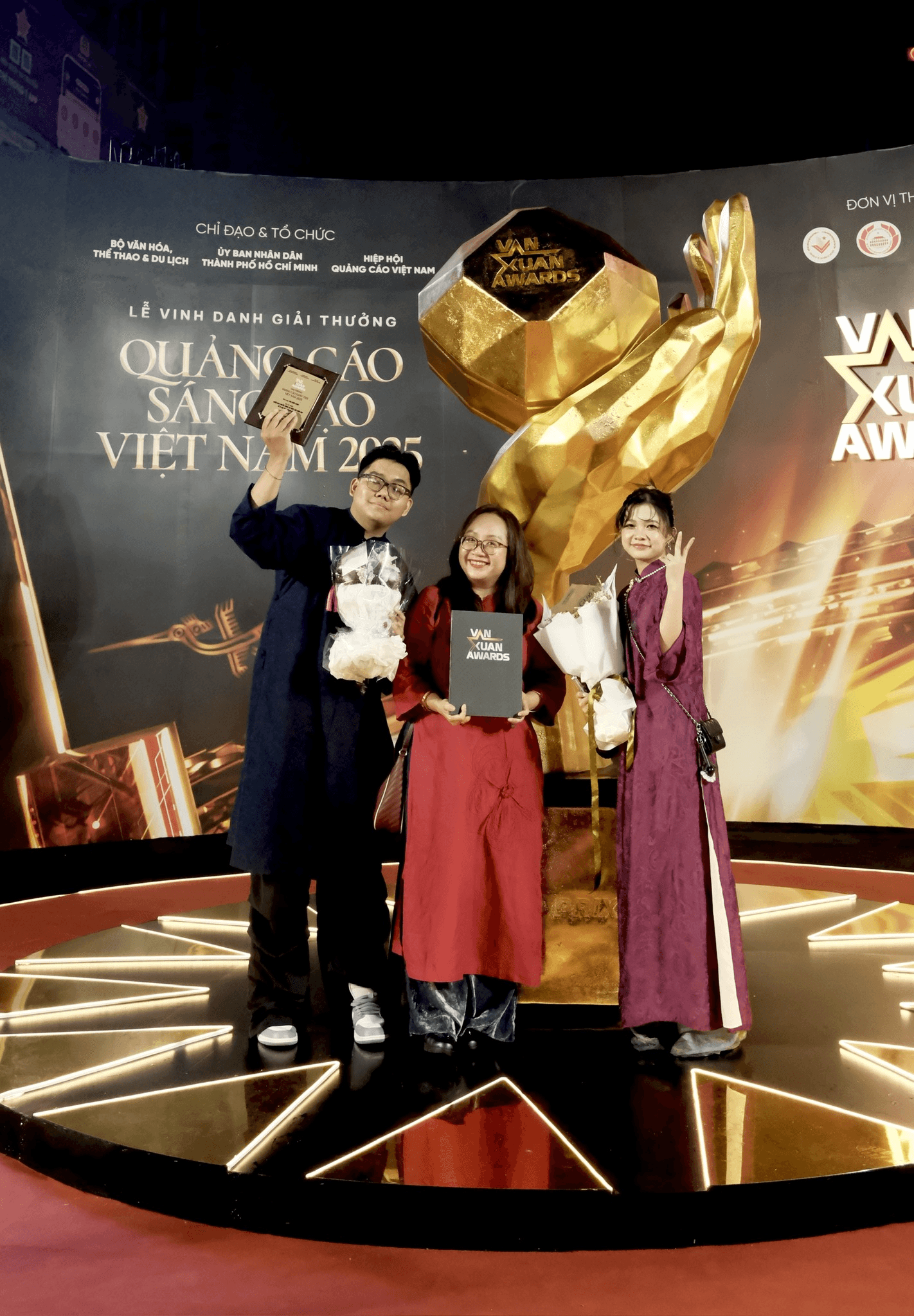 Sinh viên Thiết kế đồ hoạ giành Giải Nhất Vạn Xuân Awards 2025 với dự án tôn vinh di sản văn hóa phi vật thể