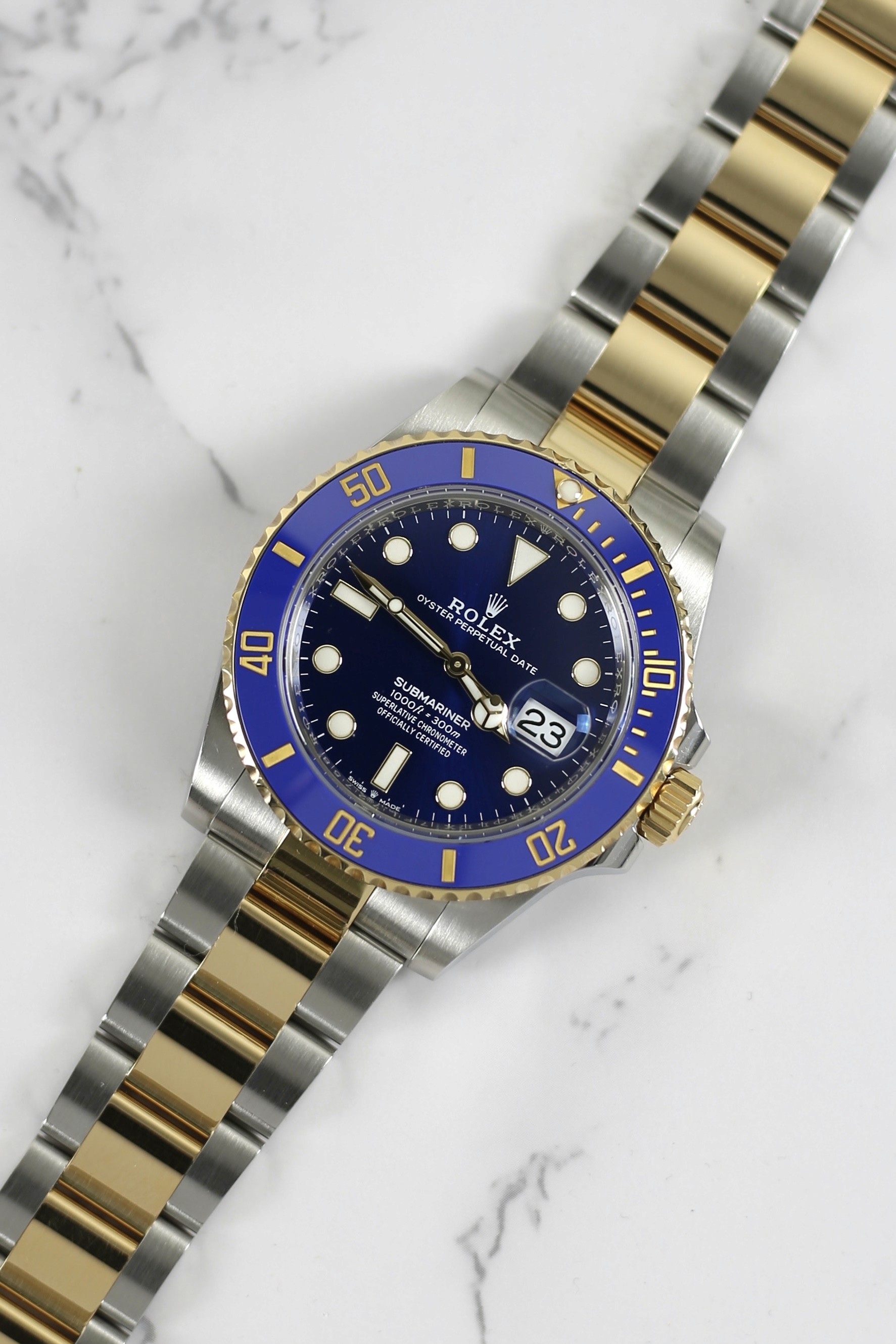 SUBMARINER DATE "BLUESY" WITH CERTIFICATE OF AUTHENTICATION STEEL & GOLD