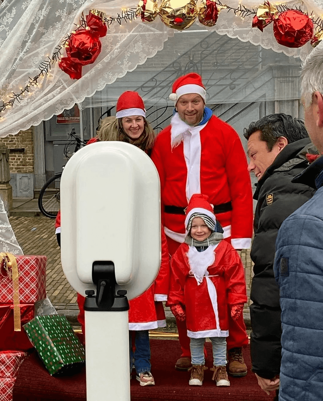 Photobooth kerstoutfit op de markt
