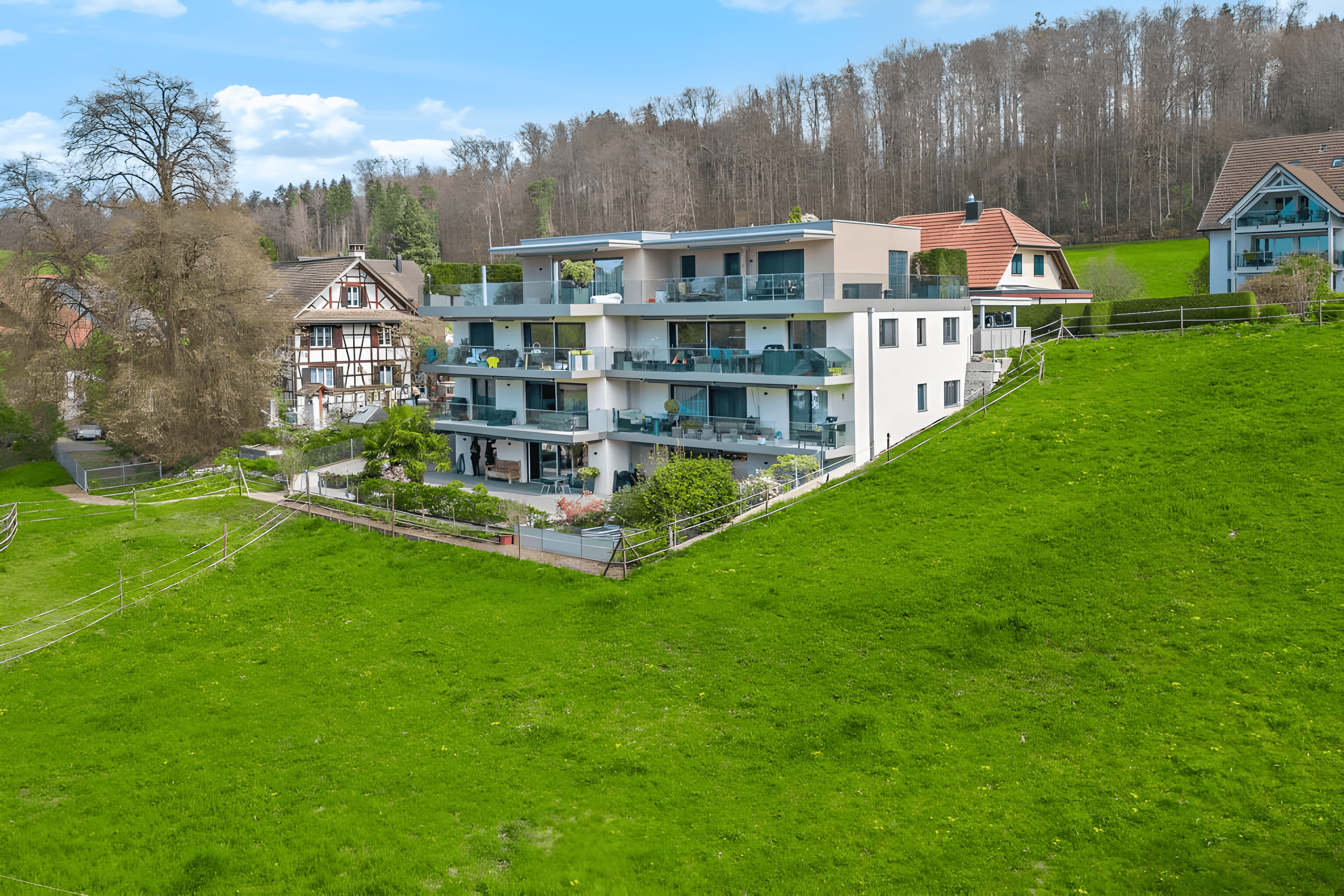 Exklusive 4½-Zimmer Luxuswohnung mit Gartenparadies