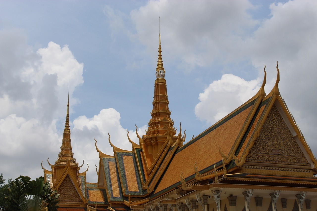 grote traditionele cambodjaanse tempel