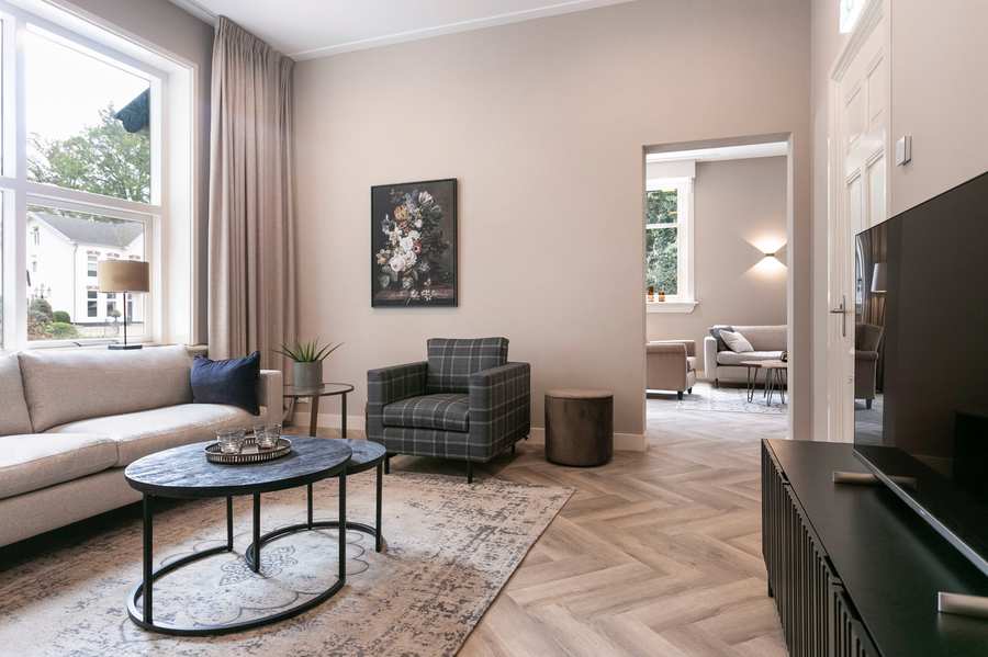 woonkamer herenhuis klassiek modern interieur 