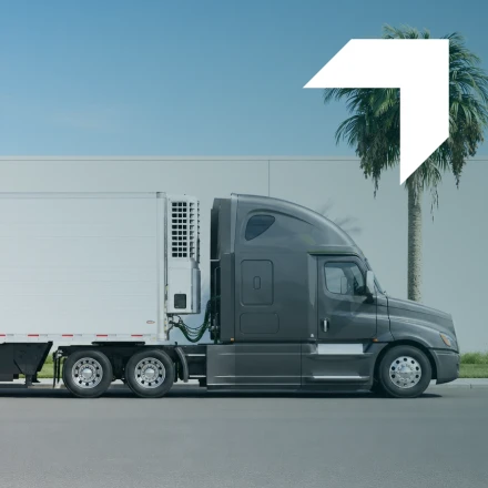 Reefer truck representing Reefer Truck Insurance services by GIA Group, LLC