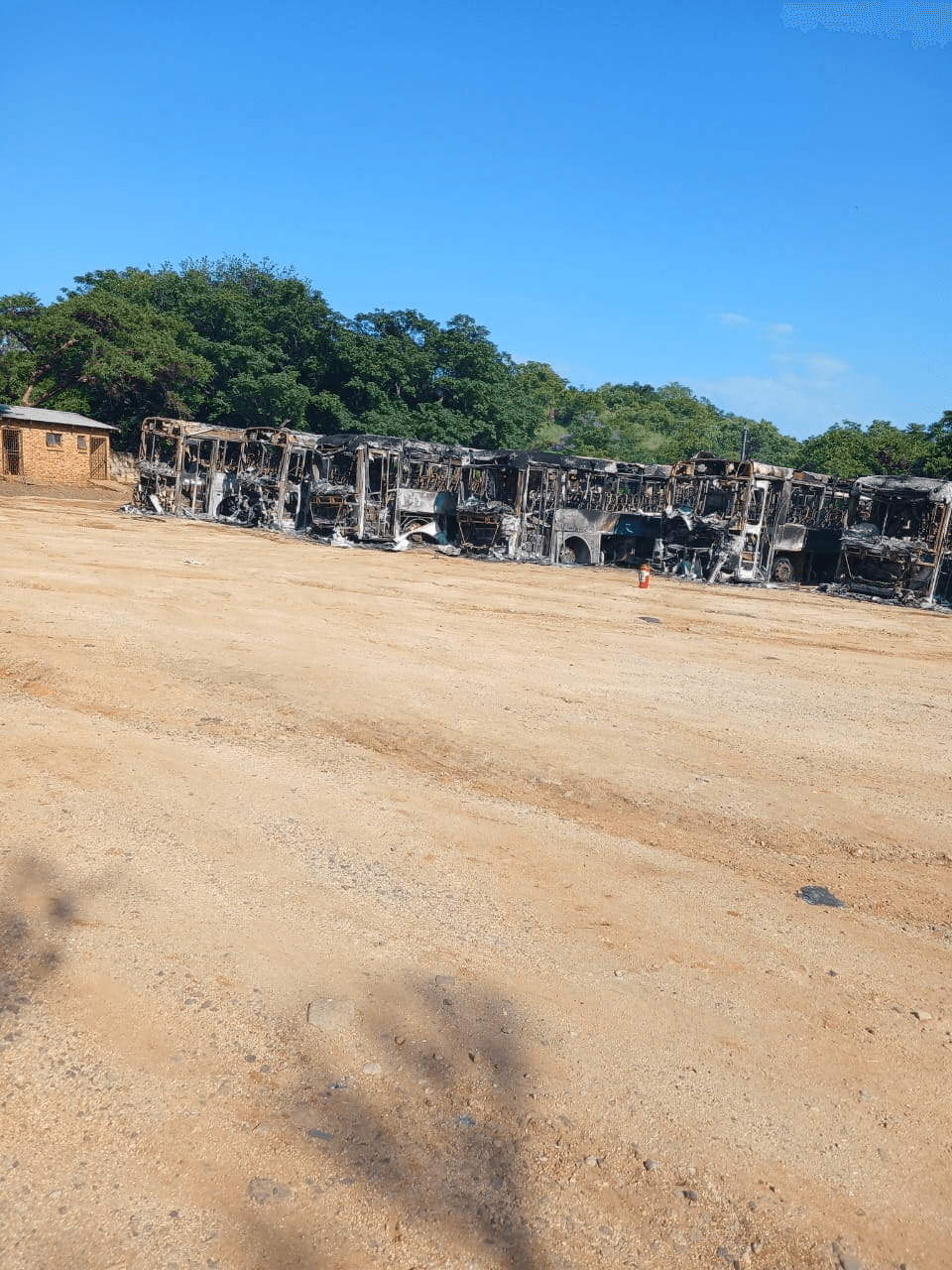 Photo:Inquiry launched after 10 Buscor buses destroyed in Mpumalanga fire – South African Daily