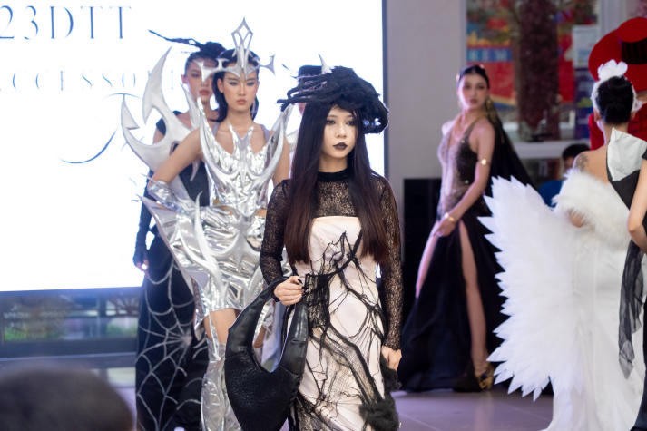 [Hướng nghiệp 2026] Thiết kế thời trang - Khi sáng tạo chạm đến phong cách sống 42