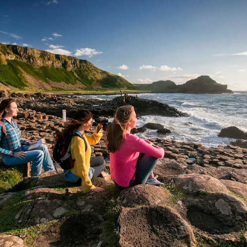 Giant's Causeway & Belfast City: Day Trip from Dublin tickets