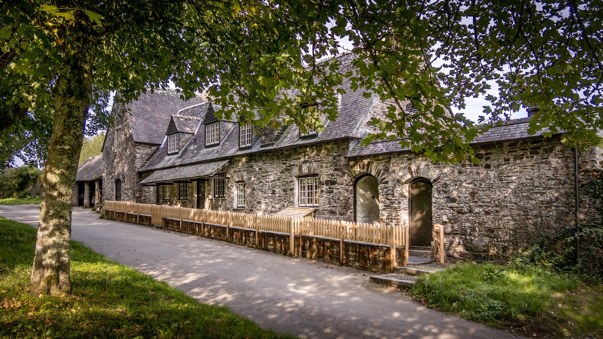 Sam Gardiner Cotehele Dairy Cottage 8