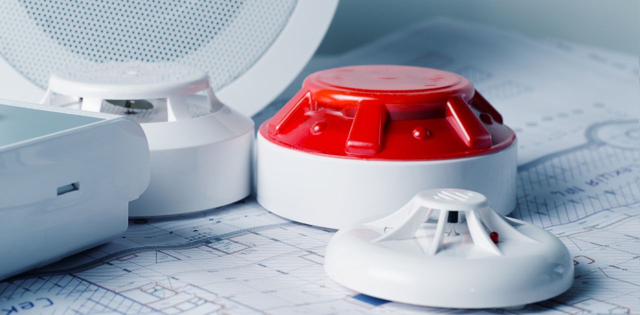 he-thong-thoat-hiem-van-phong