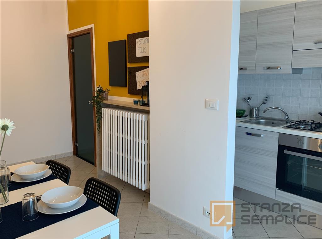 16 sqm room in Via La Thuile, Torino