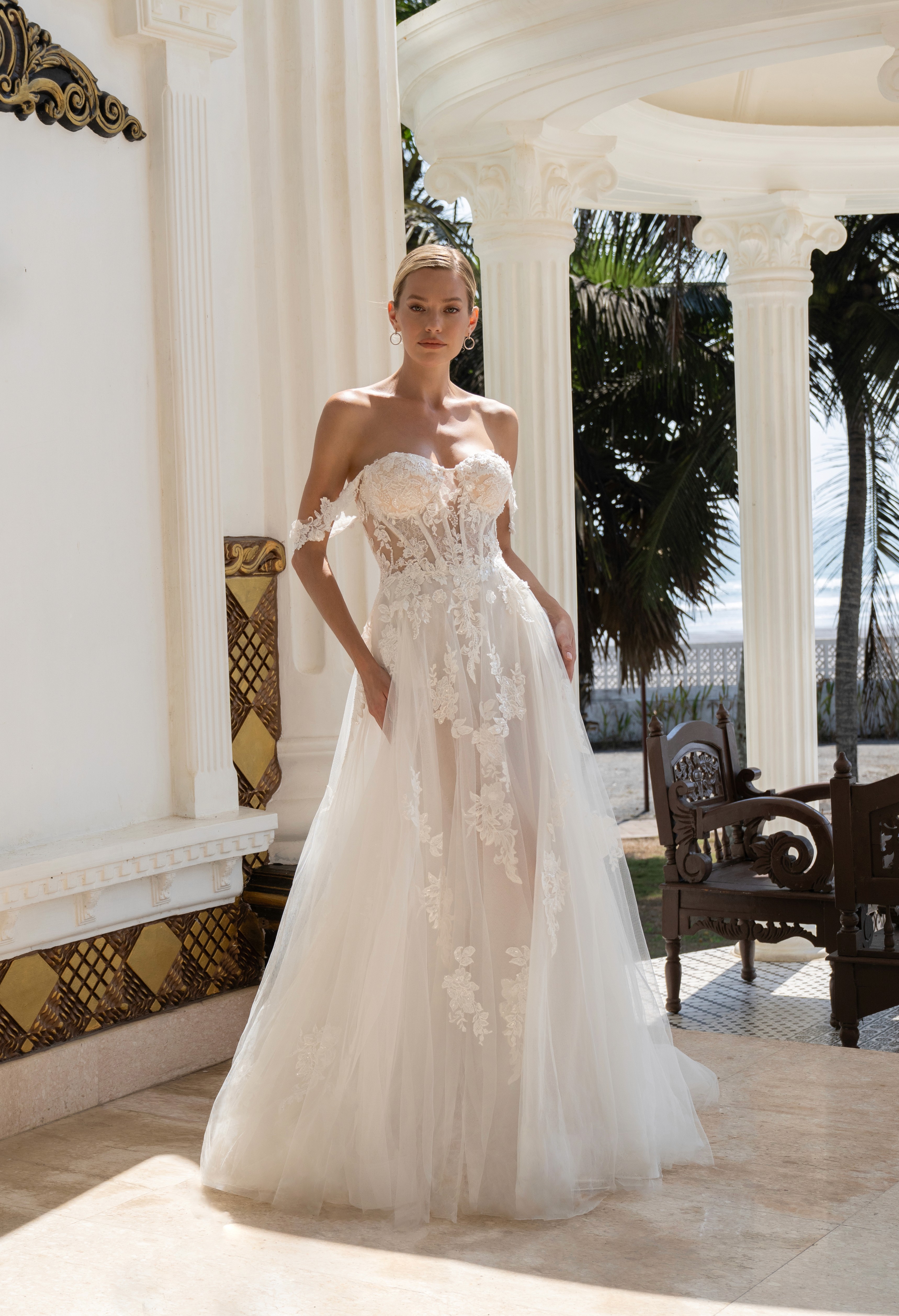 A-Linien Hochzeitskleid mit betonter Taille