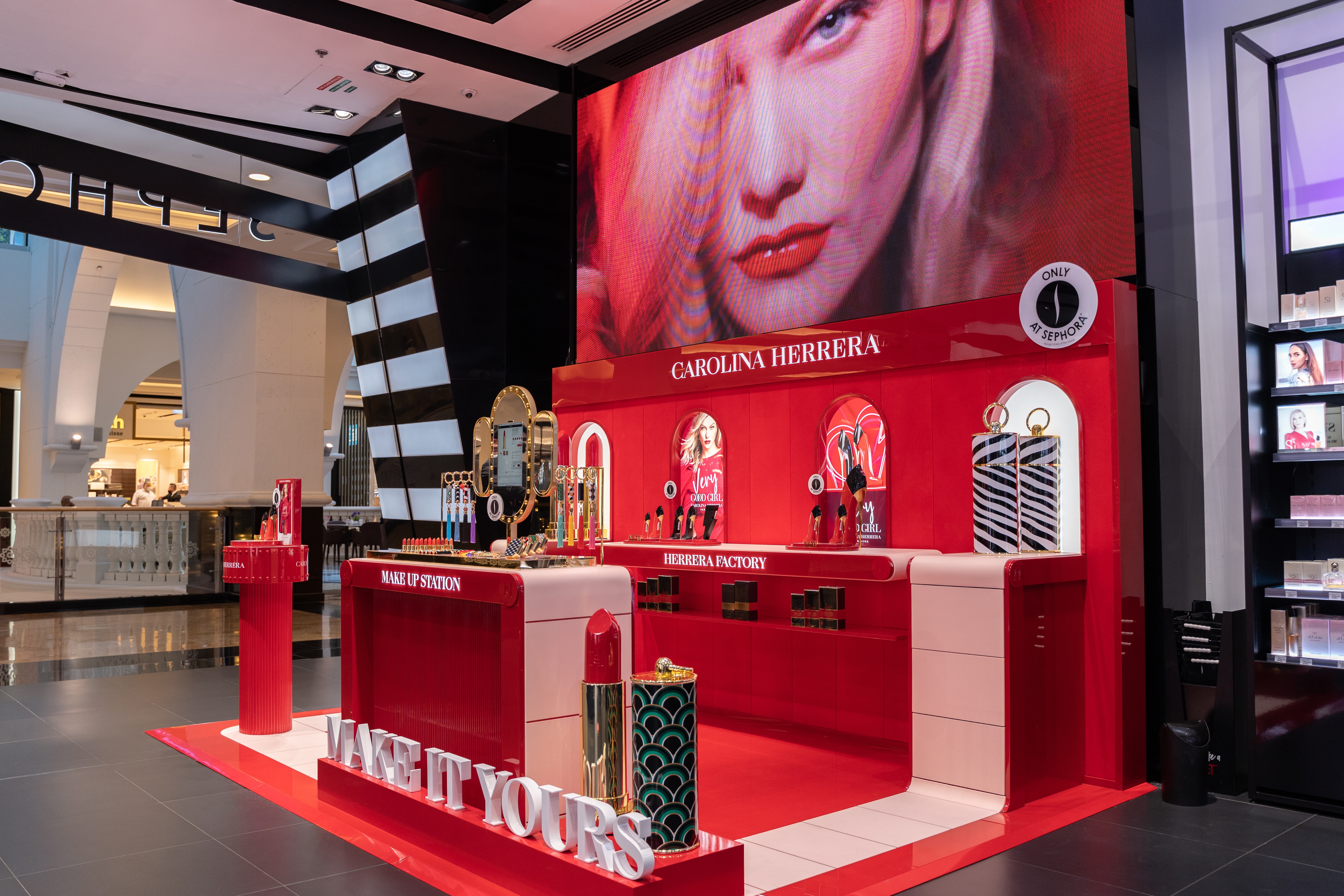 Carolina Herrera Pop Up | Pop Up Campaign Photoshoot | Relity Group