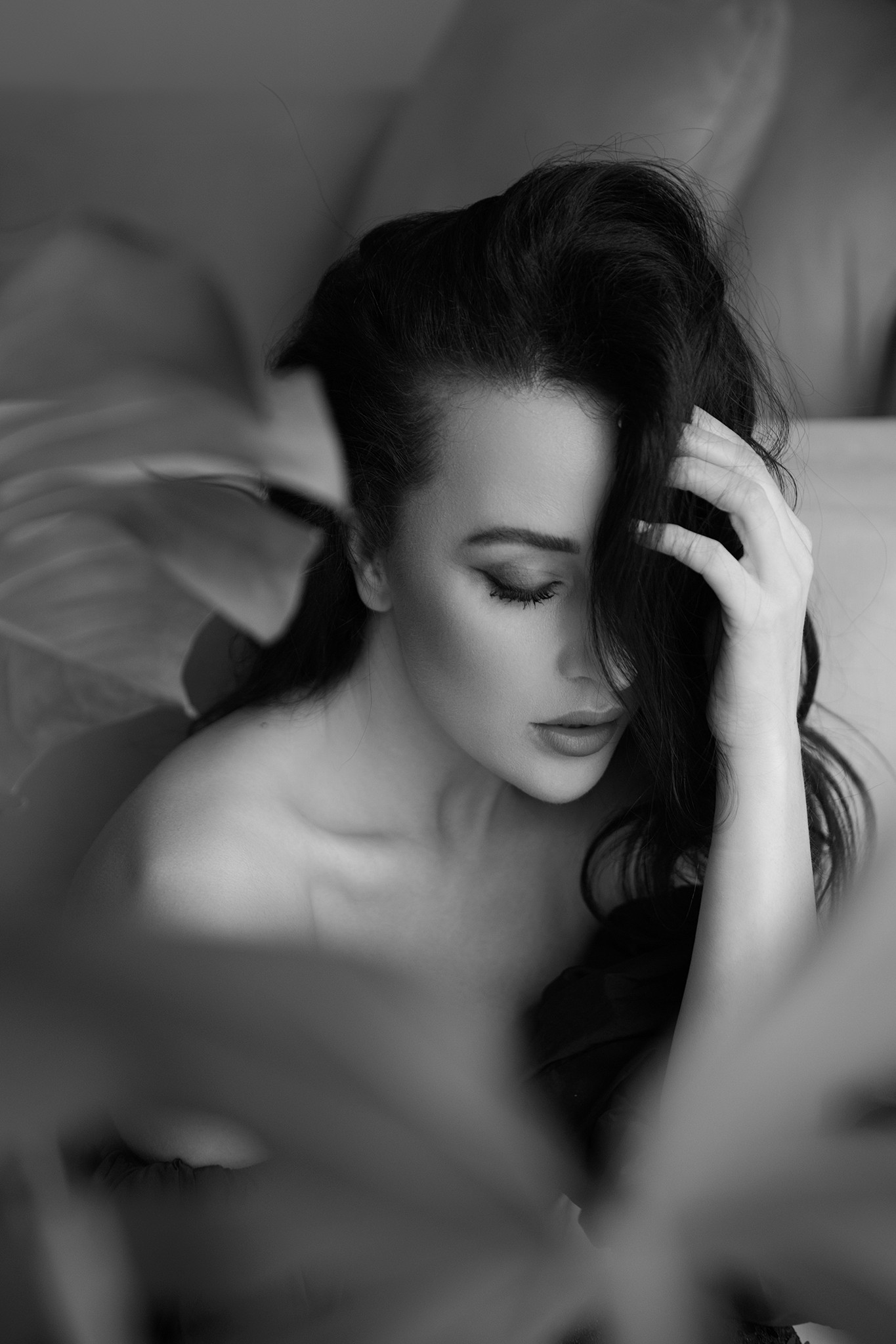 Agnieszka Czyzkowska kobiece sesje fotograficzne Warszawa nostalgiczny portret kobiety czarno-biale