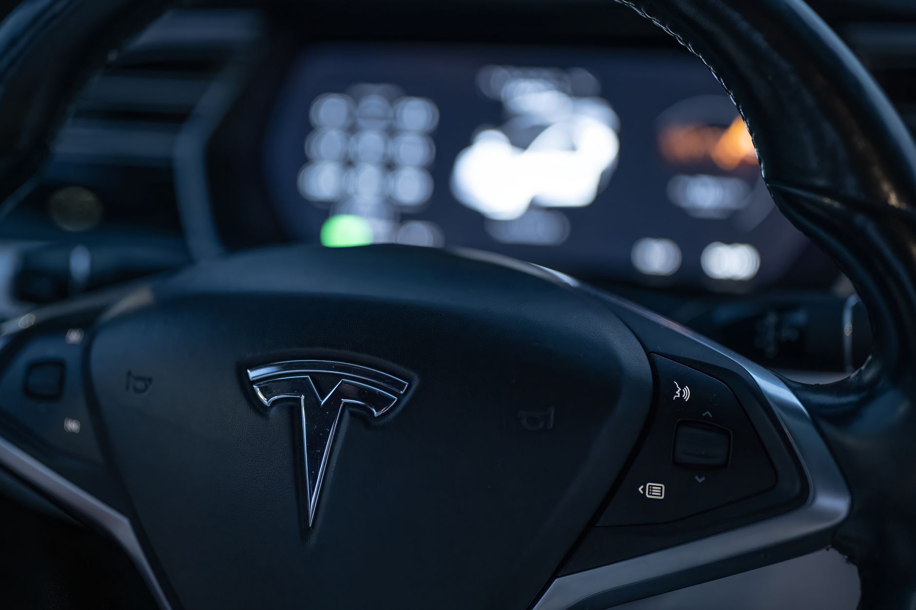 O Novo Tesla Roadster Tem Data Marcada: O Que Esperar do Superesportivo Elétrico