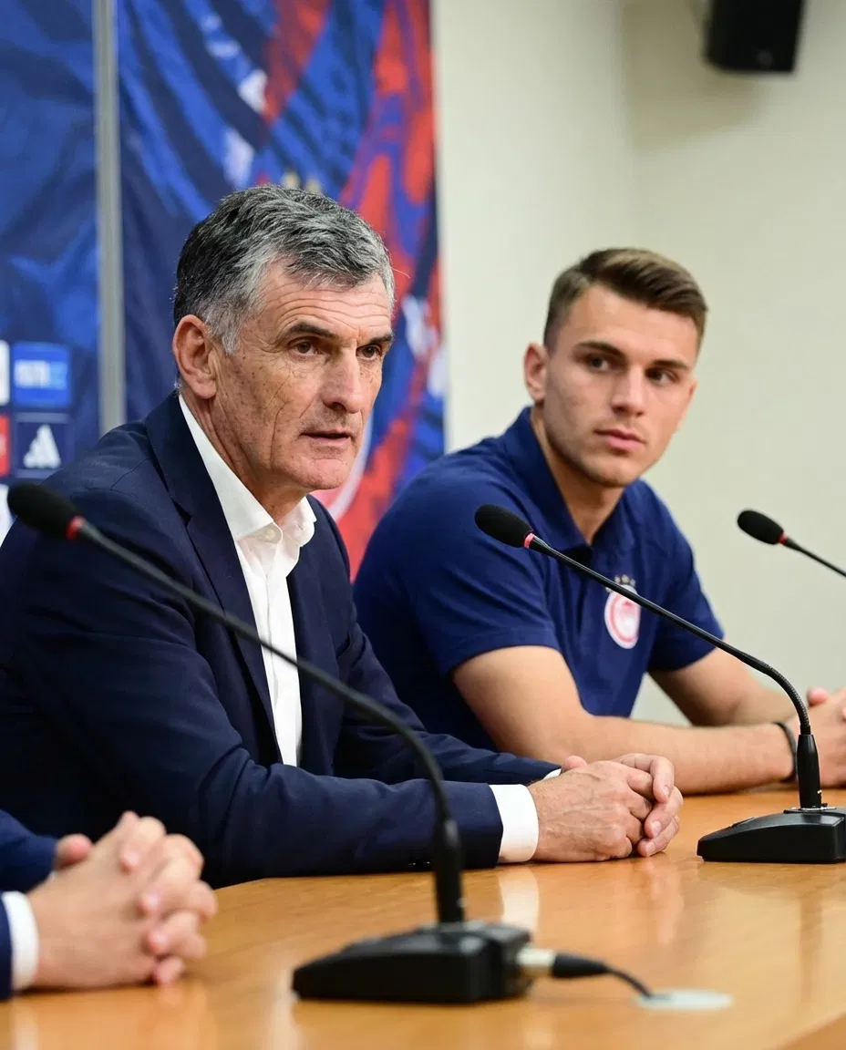Jose Luis Mendilibar and Konstantinos Tzolakis at a football press conference