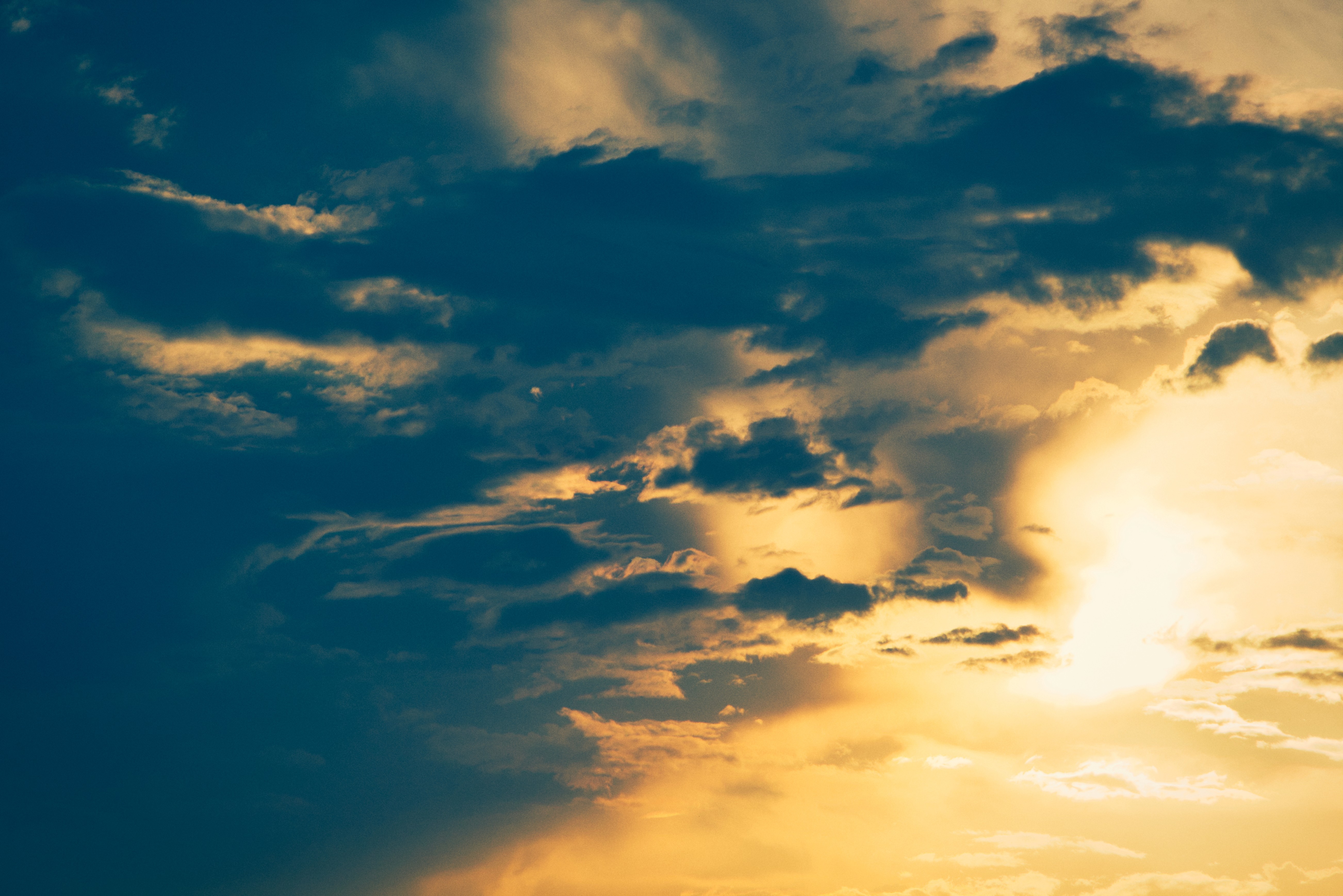 ciel-eternel-stephane-bernard-photographer-sky-for-emma-unlimited-colors
