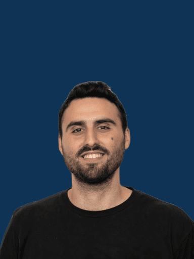 Portrait of Guy Aronson