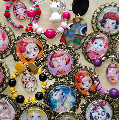 Une partie de la collection de bijoux à découvrir chez AZ Shop