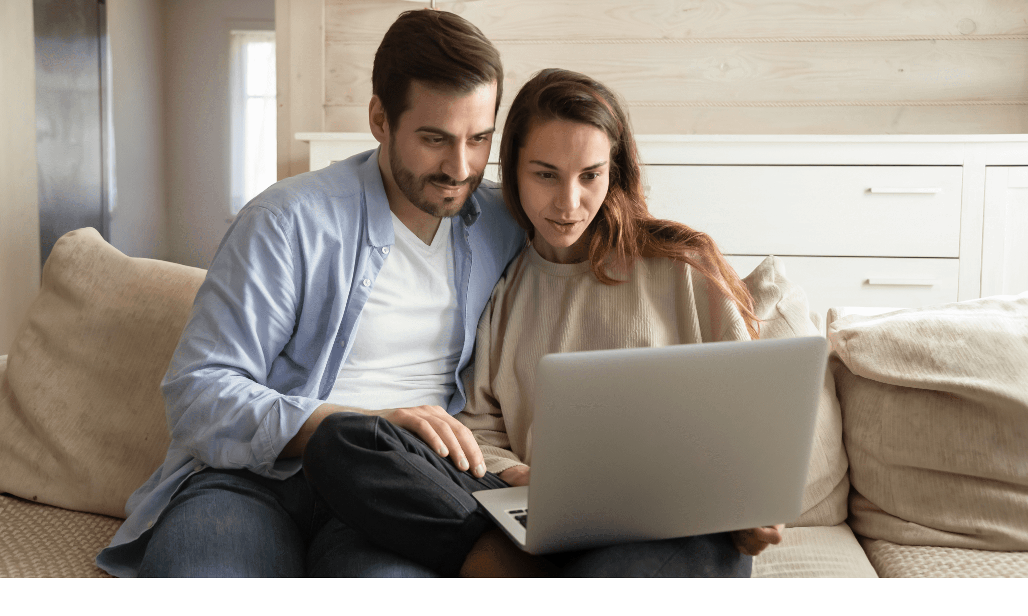 smiling couple book cleaning online