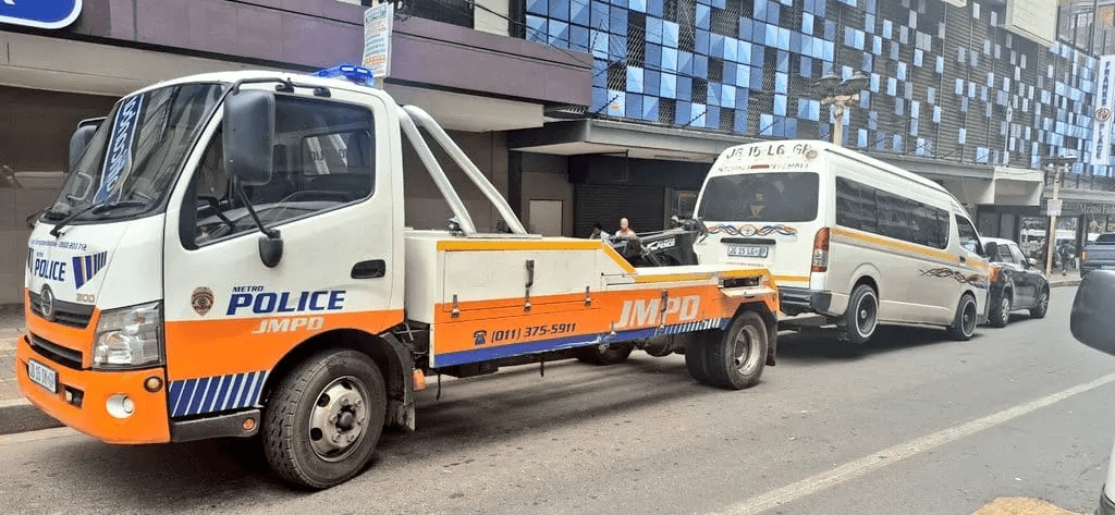Photo:Joburg CBD motorists face R3 952 impoundment for illegal parking – South African Daily