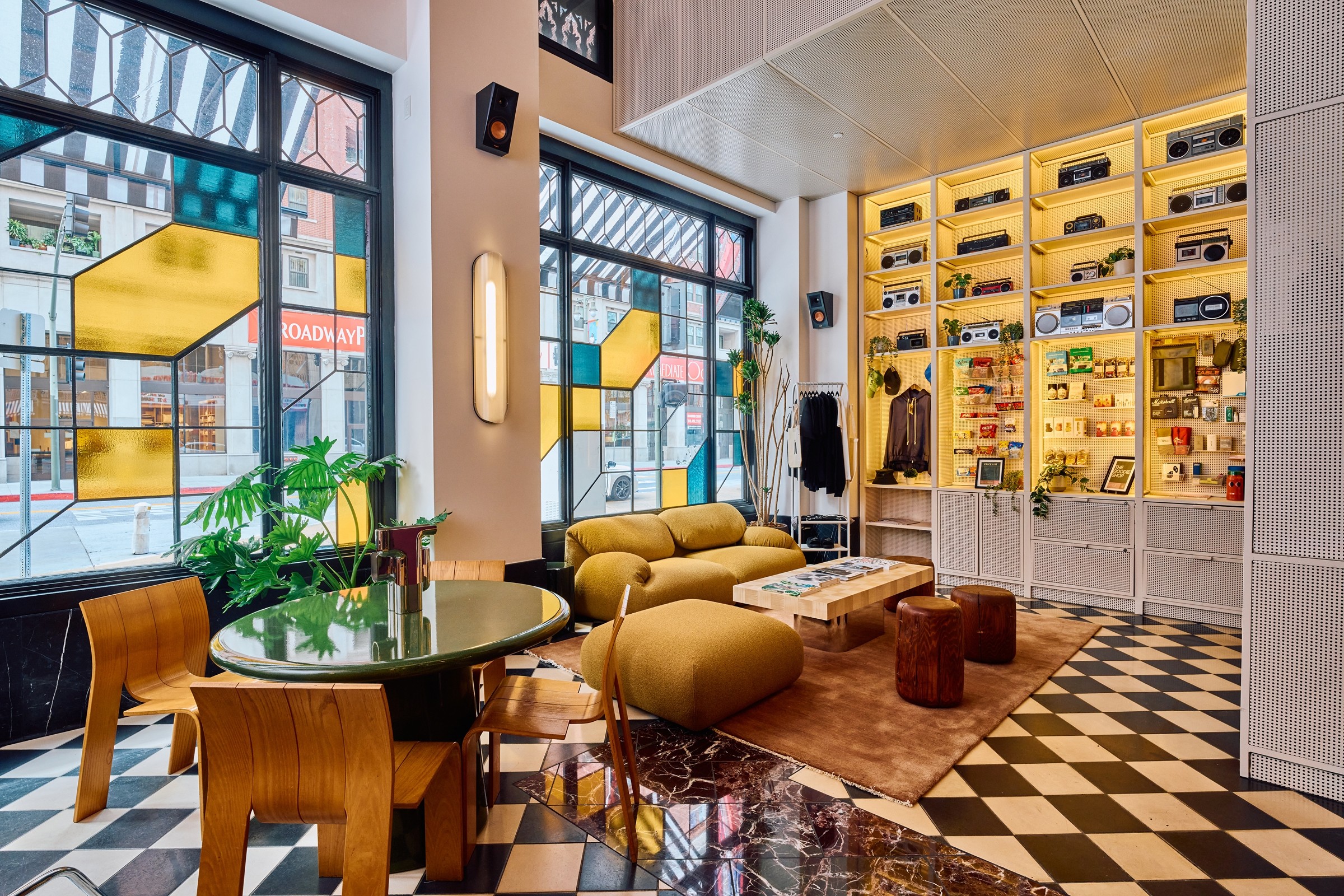 Shop and Lobby at STILE