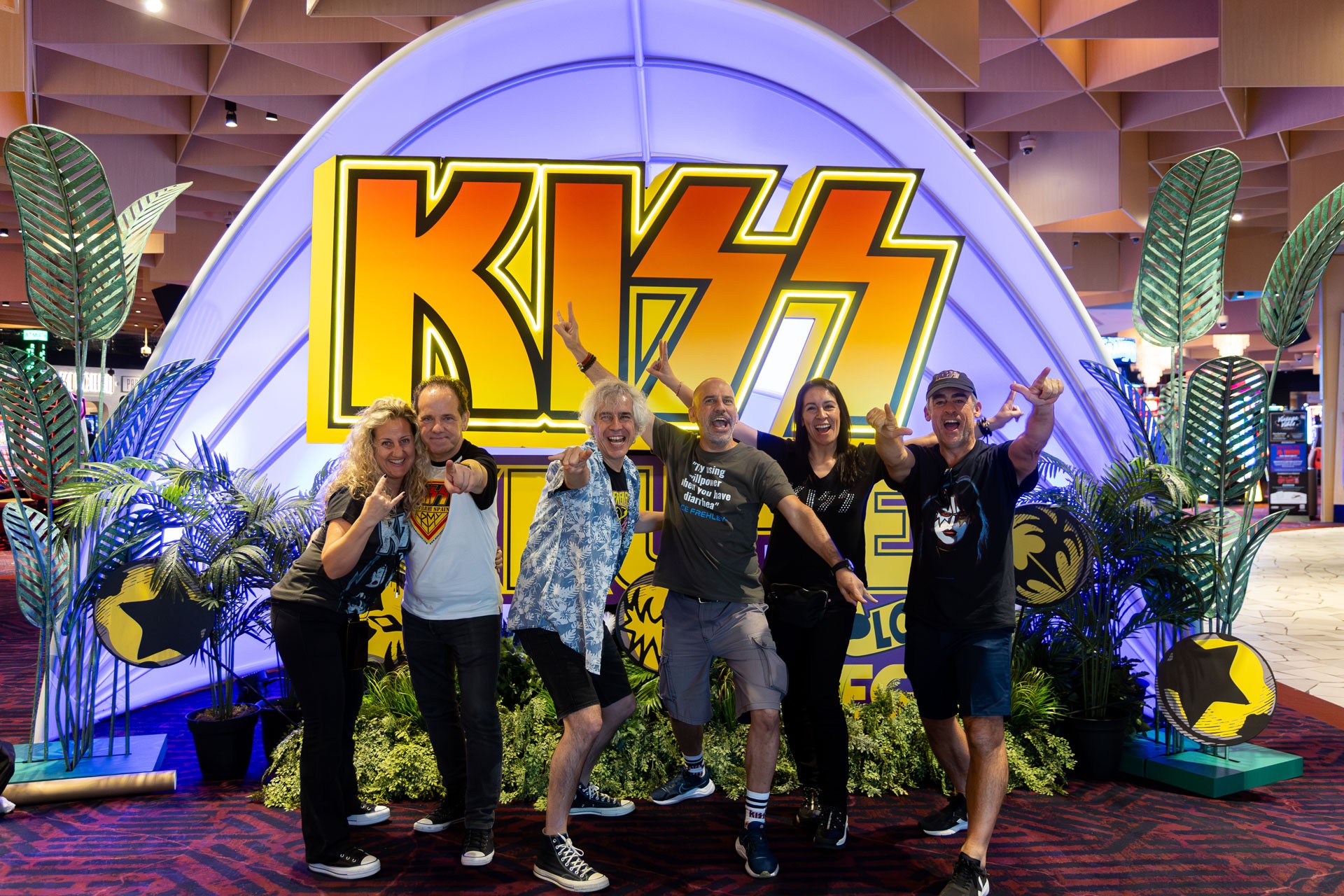 Kiss Kruise Land-Locked In Vegas