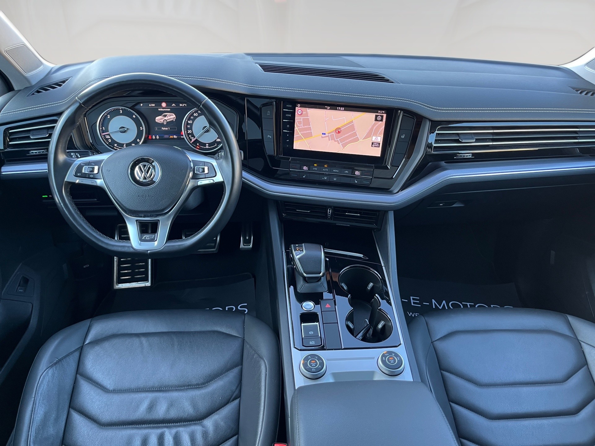 Interior A6