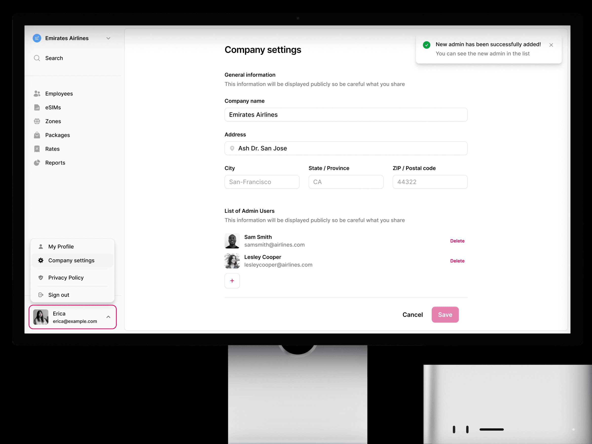 На экране компьютера отображаются настройки компании «Emirates Airlines» со списком администраторов. Сообщение об успешном завершении подтверждает добавление нового администратора.