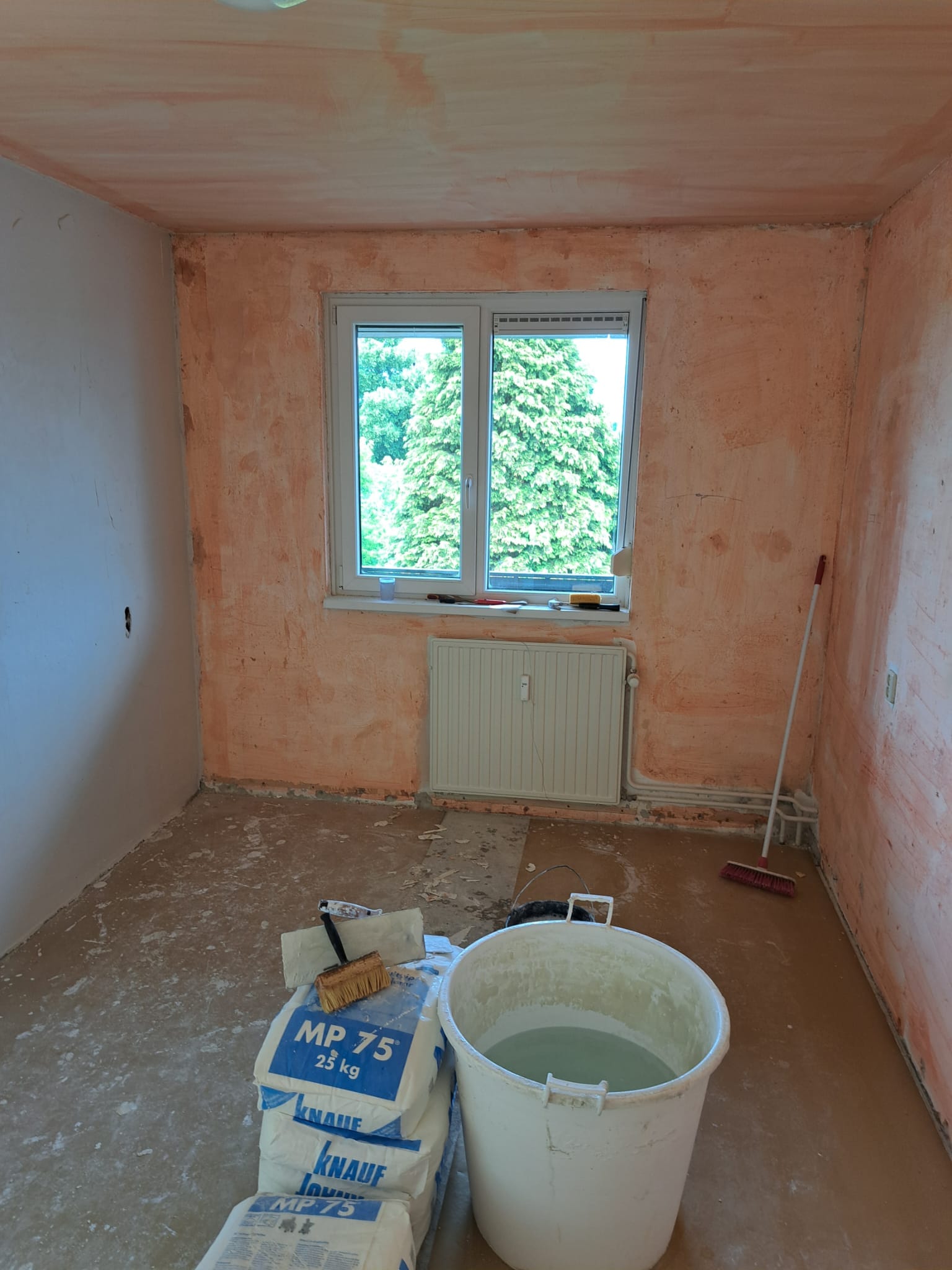 Dusa-Klussenbedrijf-stukadoor-werkzaamheden-Maastricht-voorbereiding