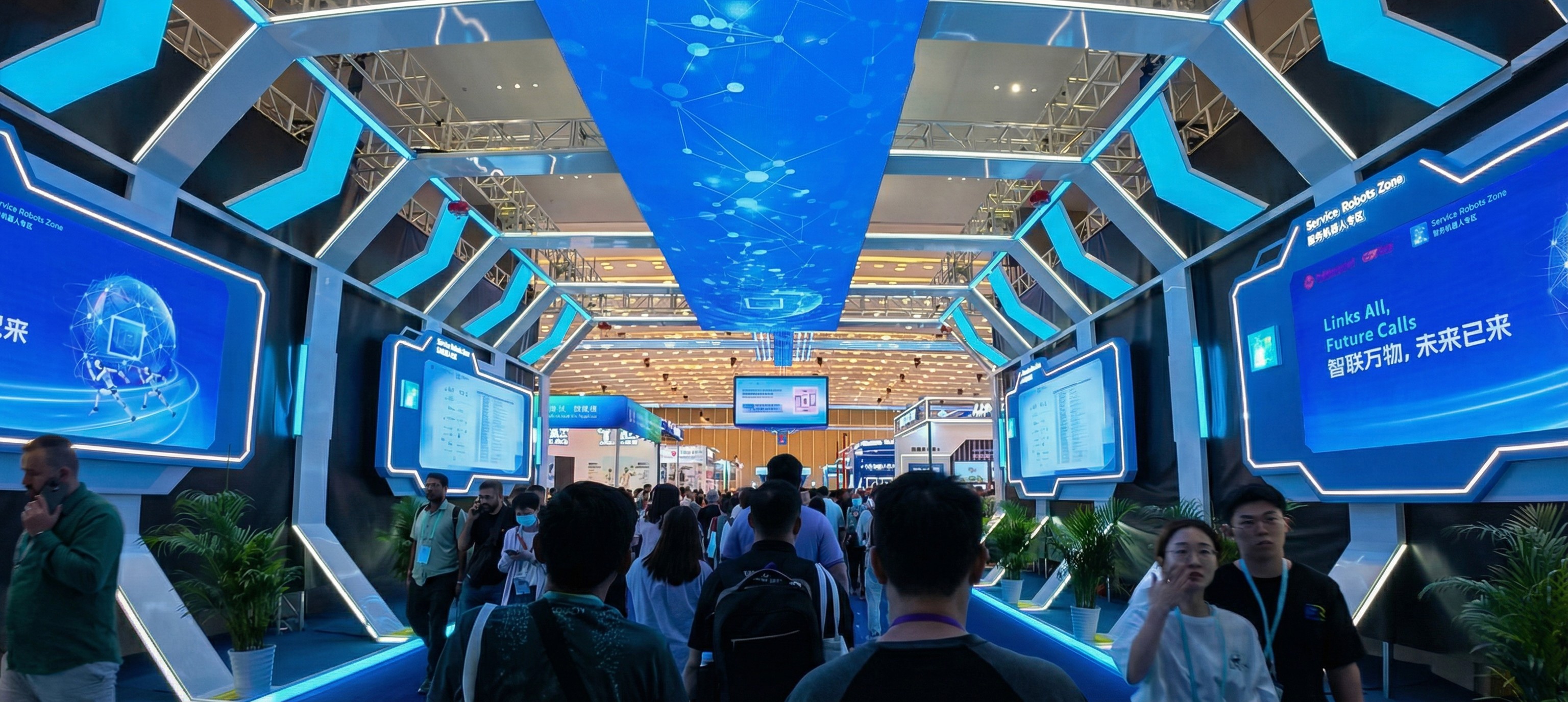 Majestic sandstone cliffs in golden light, showing the natural beauty of AlUla’s desert landscape.