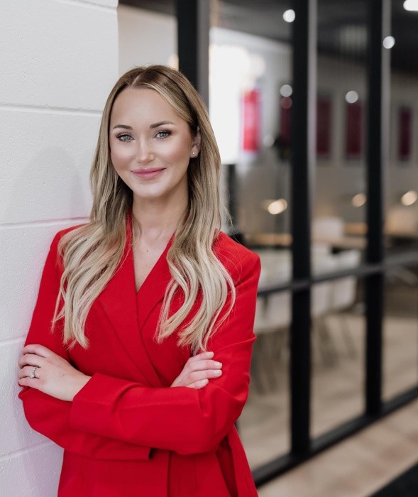 Real Estate Agent Profile Image