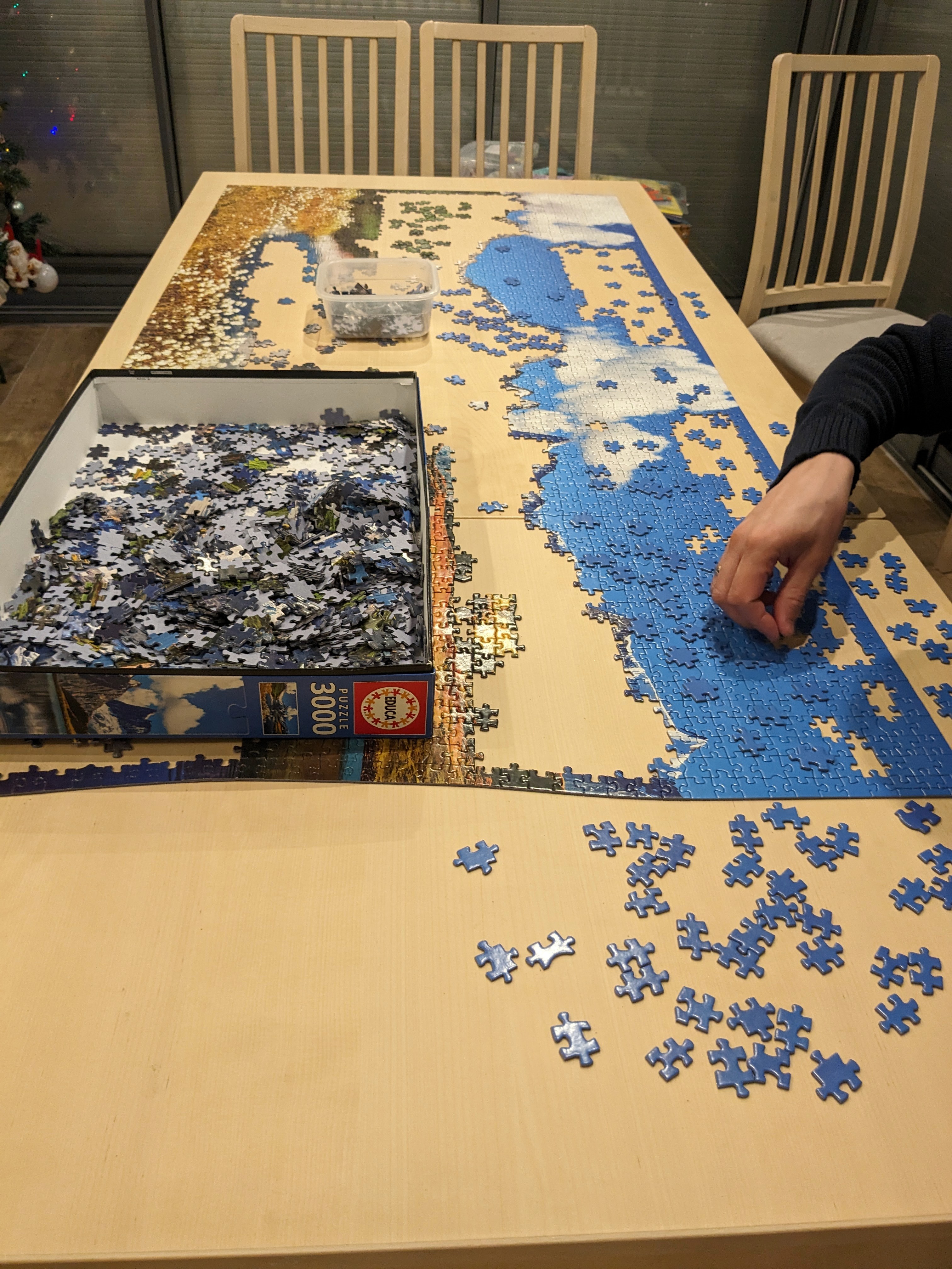 Me doing a 3000 pieces jigsaw puzzle