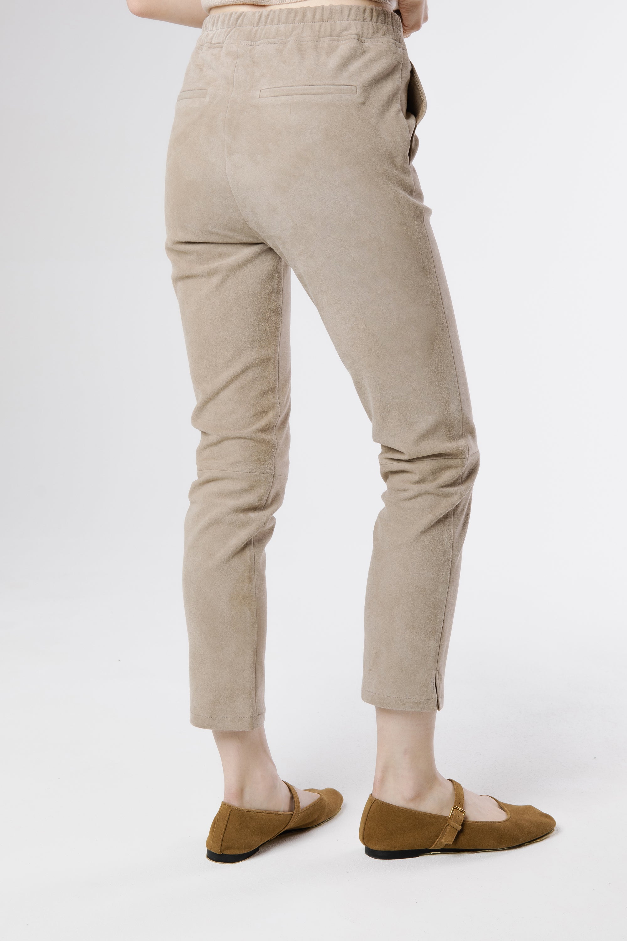 Back view of the Roma VE Suede Trousers Grey Taupe showcasing the clean tailored lines and elegant neutral shade.
