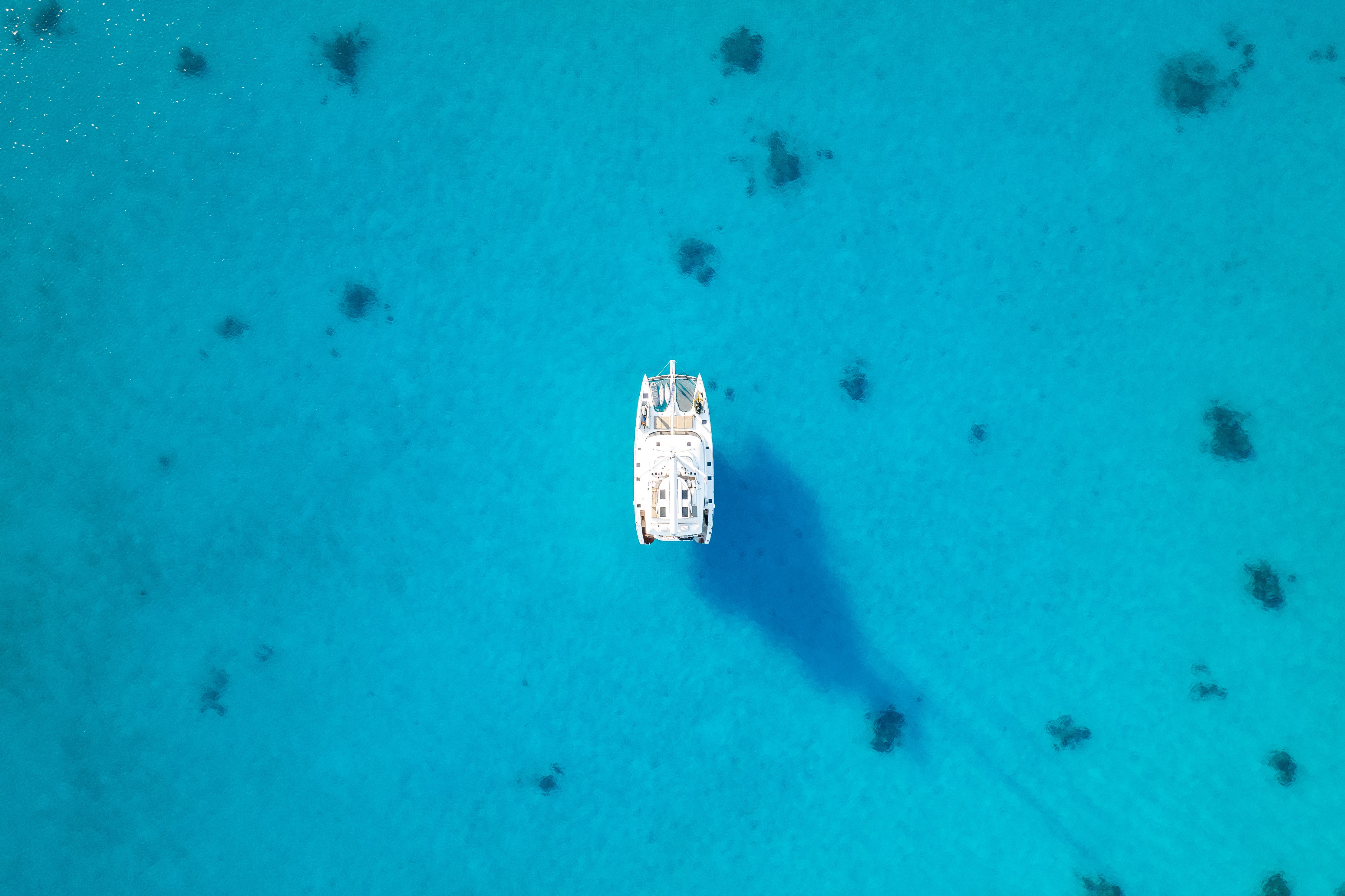 Batch.Works logo over a photo of a box of 3D printed objects