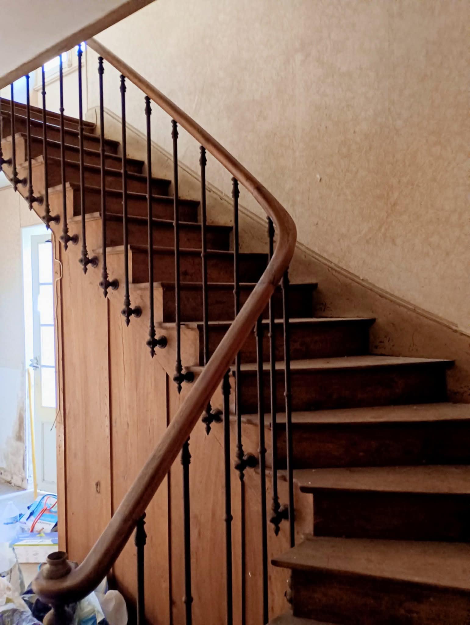 escalier accès étage