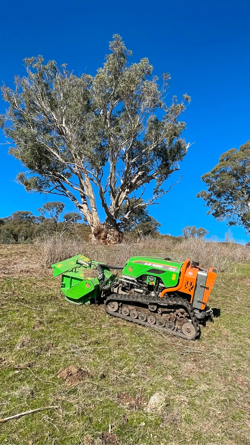 Maintaining expansive lawns with the Green Climber