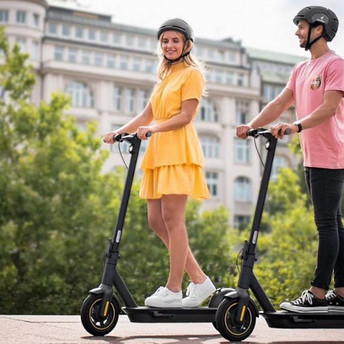 Старый город Кракова: билеты на 2-часовой тур на электросамокатах в Кракове