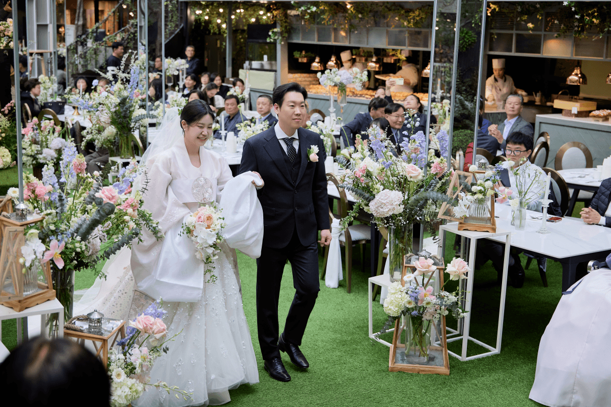 빌라드지디 논현 본식촬영 후기 | 디어데이스냅이 담아낸 하우스웨딩 2인스냅의 감성