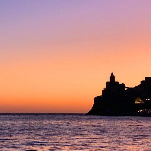 Cinque Terre: Večerní prohlídka se západem slunce a aperitivem - vstupenky v La Spezia