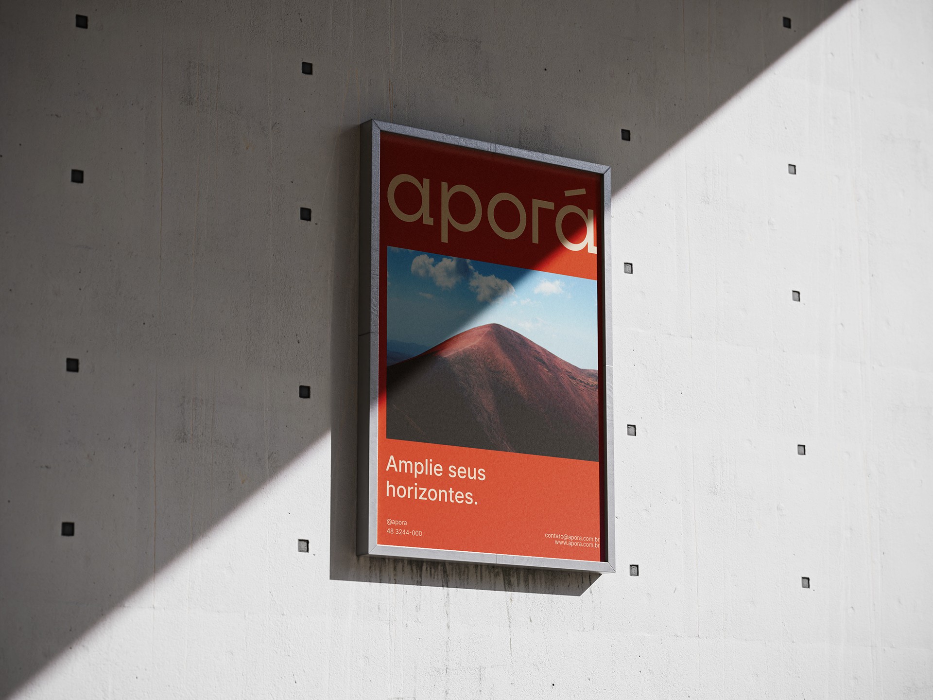 Aplicação da marca de Aporá em um cartaz. A frase escrita é 