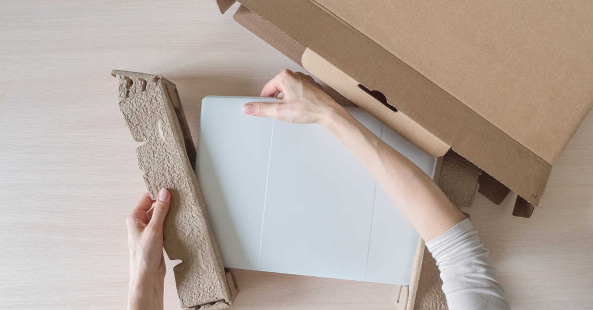 Employee laptop packaging