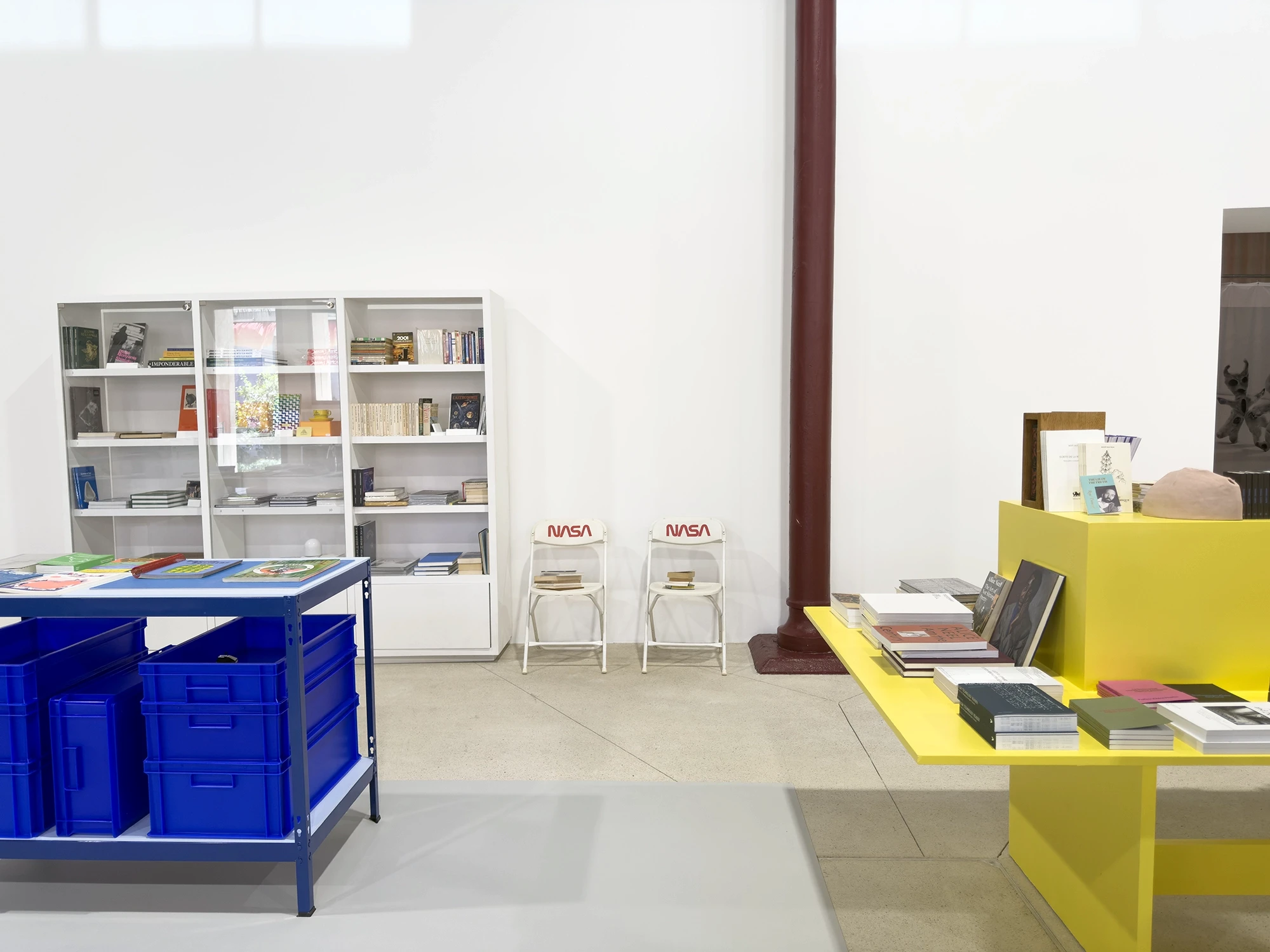 curieux catalogue for Offprint Arles, Luma Arles