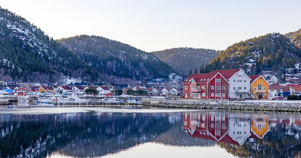 Bilder fra Namsos sett fra sjøen.