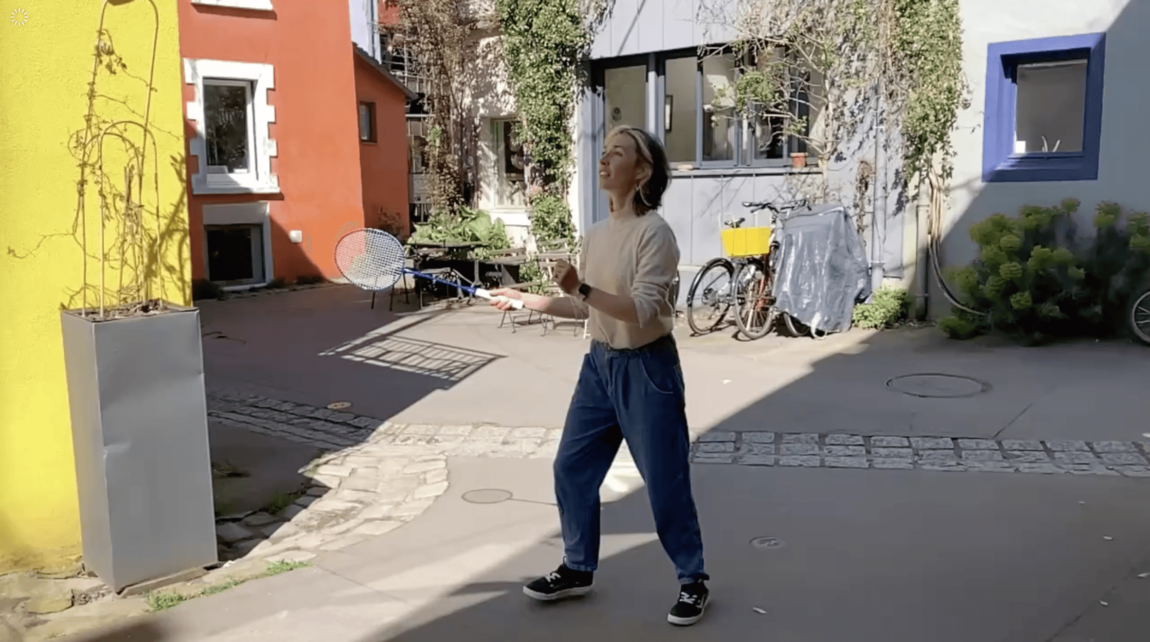 Découvrez les bienfaits du Reformer en Pilates à Rezé. Séances encadrées en individuel, studio à Trentemoult, proche transports.