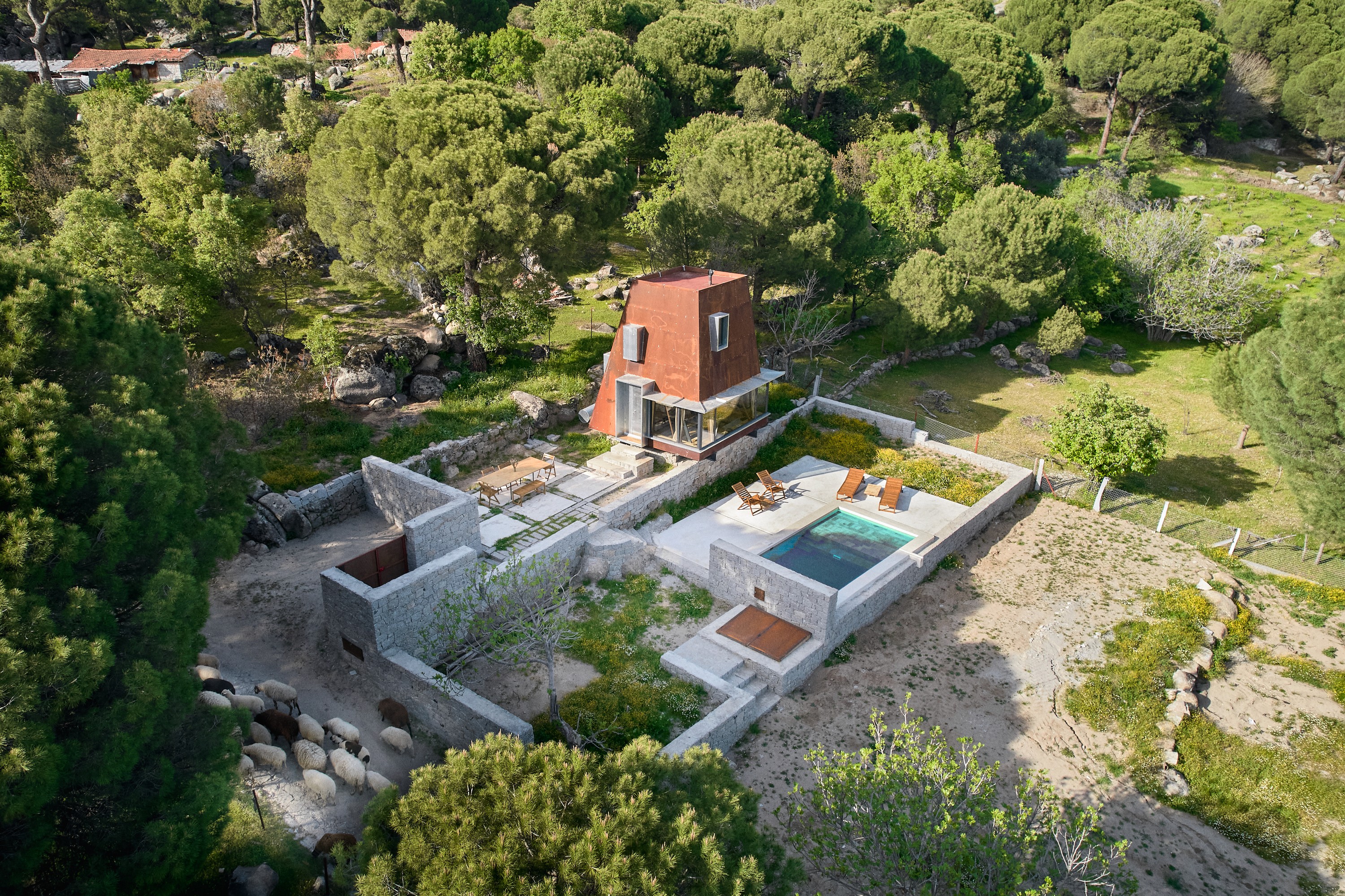 cabin_in_woods_project_explain_ediz_demirel_works_edworks_architecture_studio_edwork